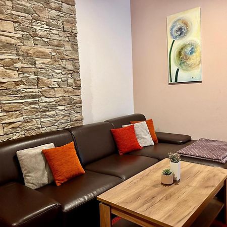 Апартаменти Apartman Horalka Доновали Екстер'єр фото